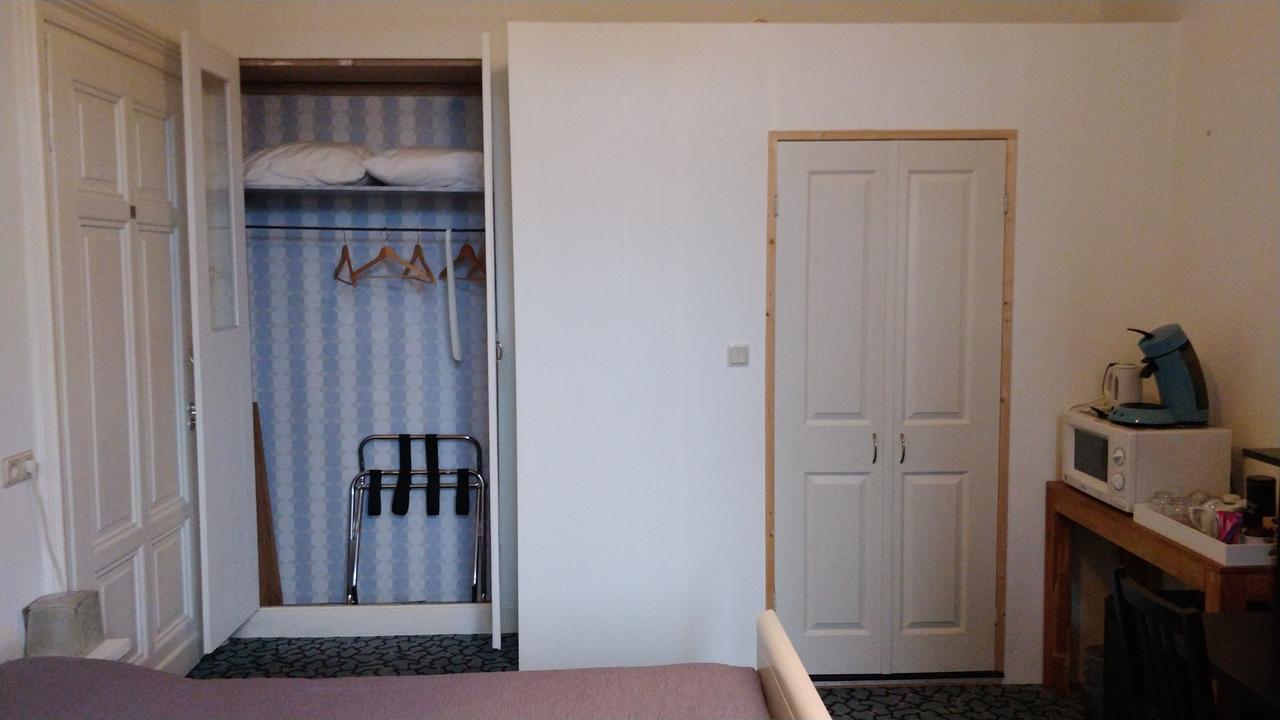 Op De Burg Bed & Breakfast Венло Екстериор снимка