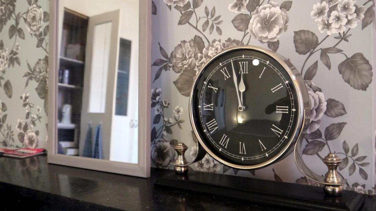 Op De Burg Bed & Breakfast Венло Екстериор снимка