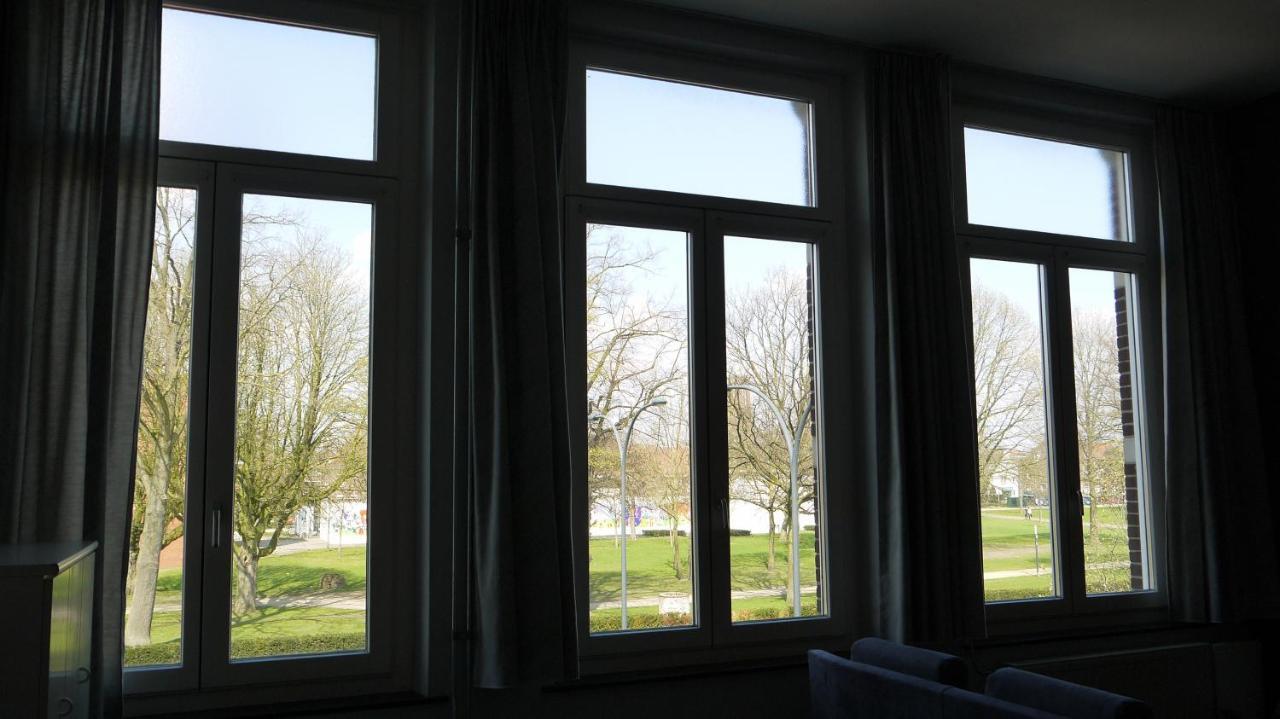 Op De Burg Bed & Breakfast Венло Екстериор снимка