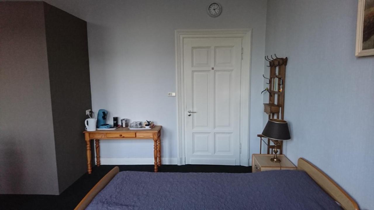 Op De Burg Bed & Breakfast Венло Екстериор снимка
