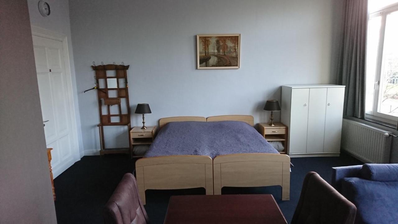 Op De Burg Bed & Breakfast Венло Екстериор снимка