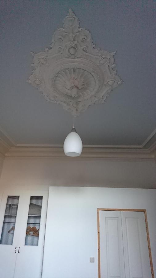 Op De Burg Bed & Breakfast Венло Екстериор снимка