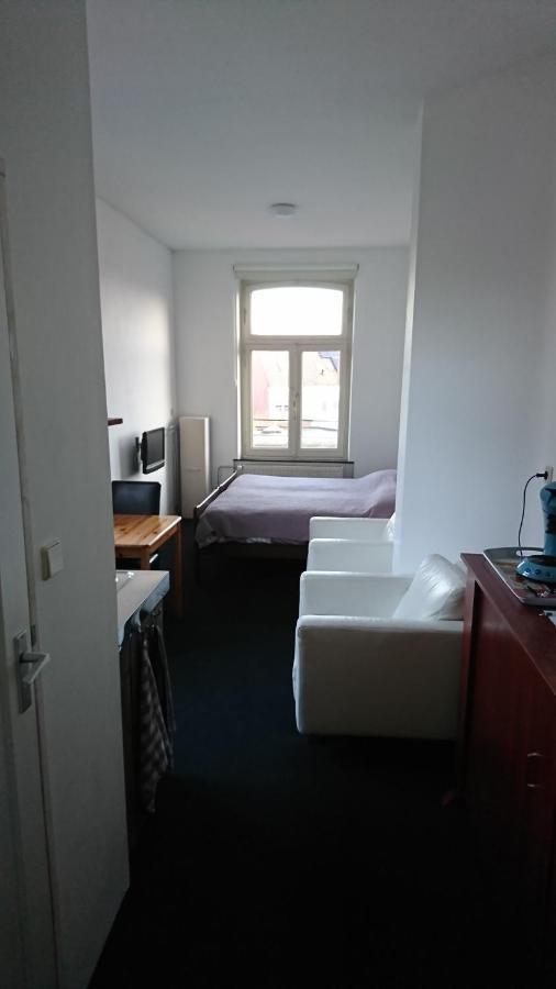 Op De Burg Bed & Breakfast Венло Екстериор снимка