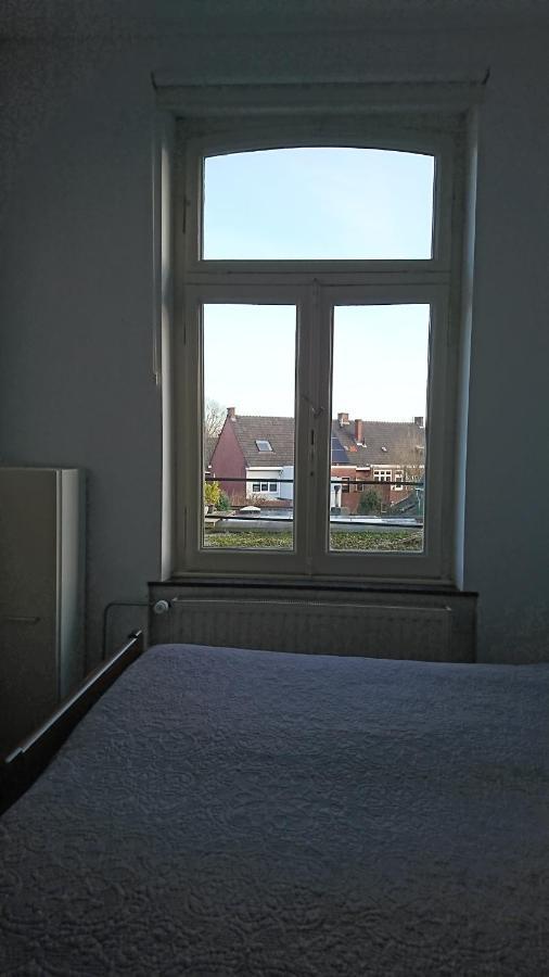 Op De Burg Bed & Breakfast Венло Екстериор снимка