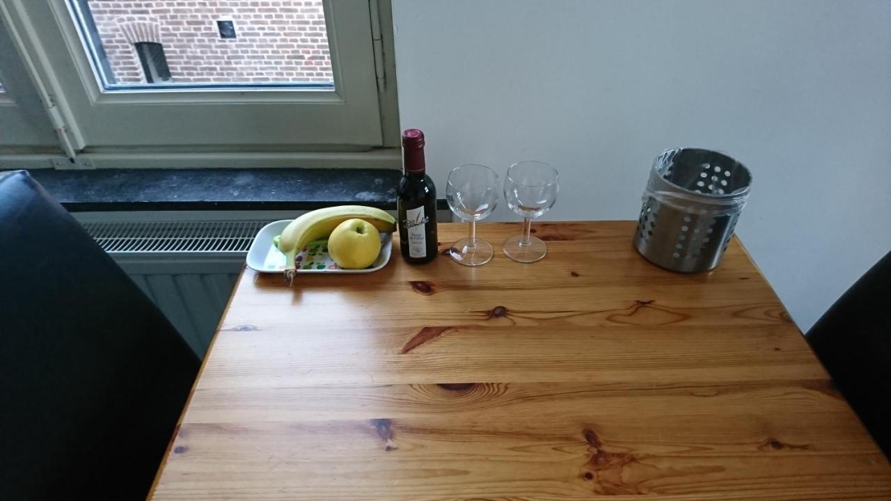 Op De Burg Bed & Breakfast Венло Екстериор снимка